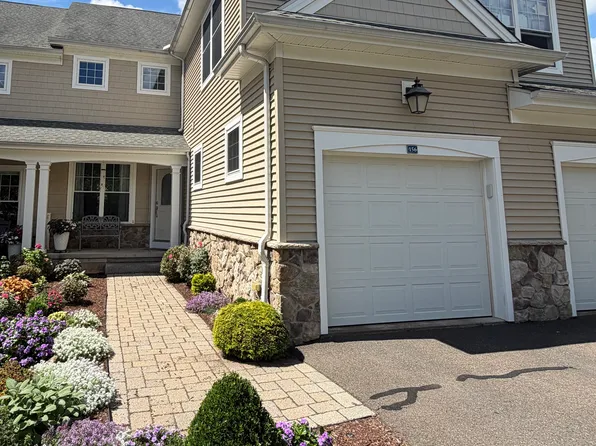 156 Bradford Walk, New Britain, CT 06053