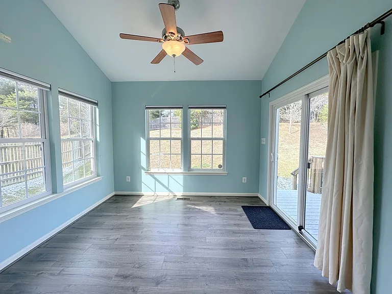13758 Restina Rd — Photo 16