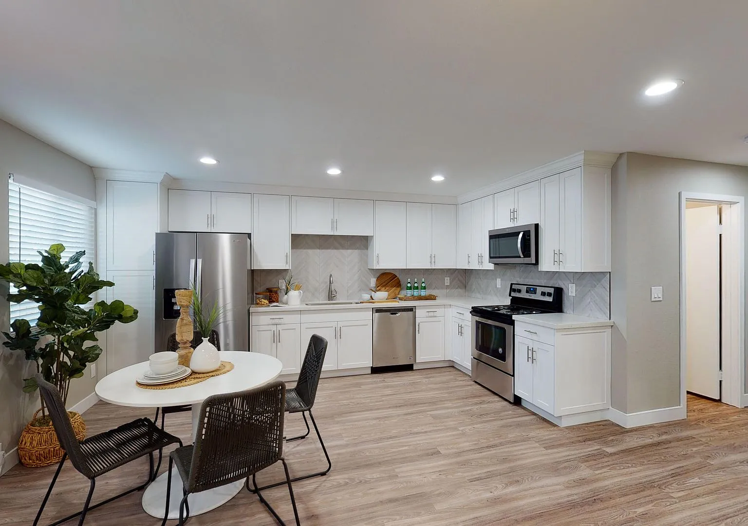 Sunnyside Apartments | Coastal Living in Imperial Beach — Photo 1