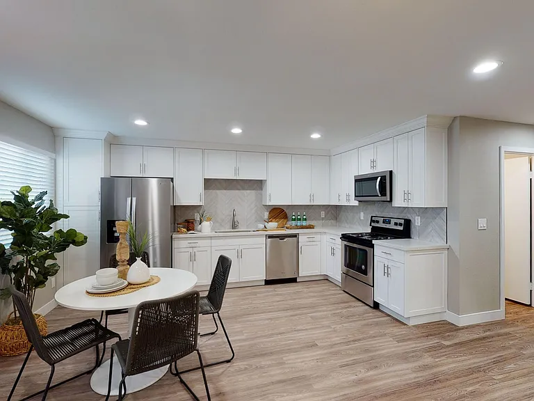 Sunnyside Apartments | Coastal Living in Imperial Beach — Photo 1