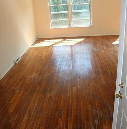 2nd image of 214-20 Waters Edge Dr
