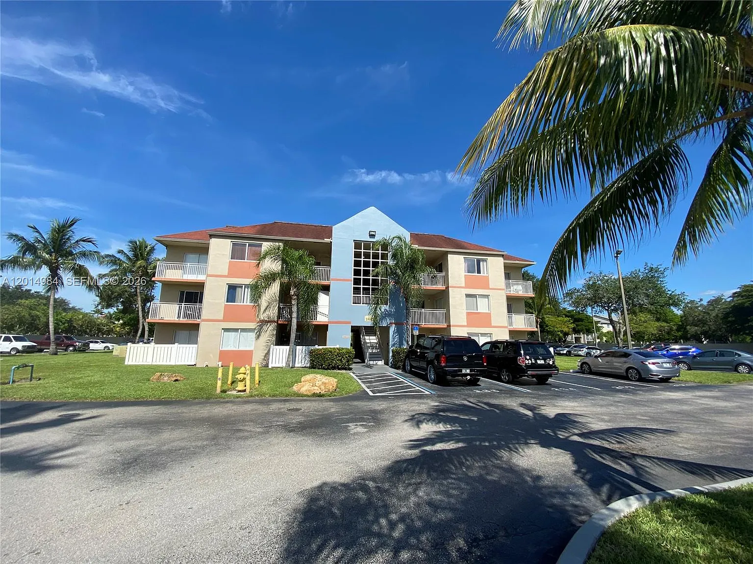 Villa Rustica I Condo — Photo 2