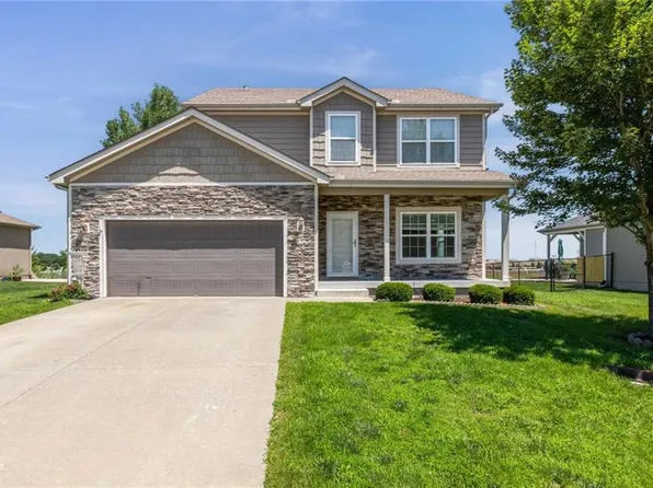 432 E Pawnee Ln, Gardner, KS 66030