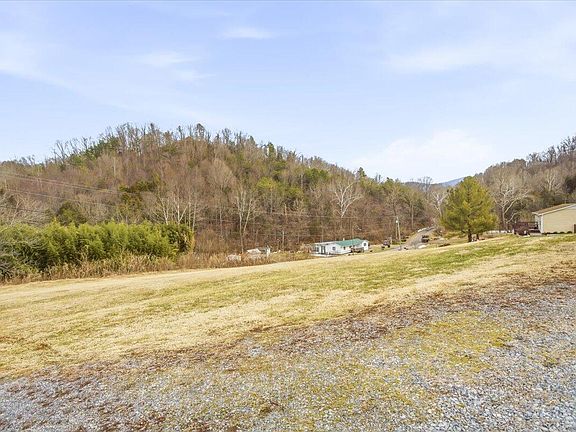 4th image of 1249 Blue Ridge Tpke