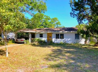2483 Hyde Park St, Sarasota, FL 34239