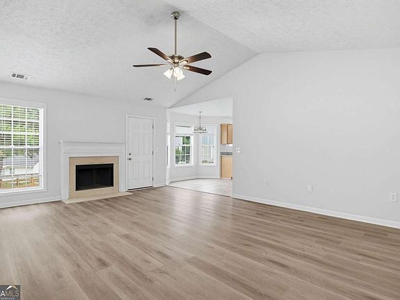 3rd image of 109 Remington Place Dr