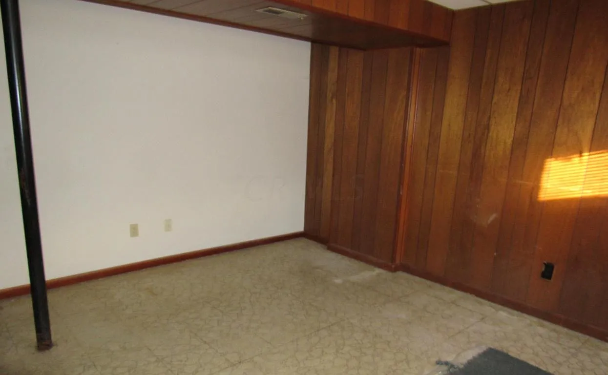 1825 Brookfield Rd photo 1