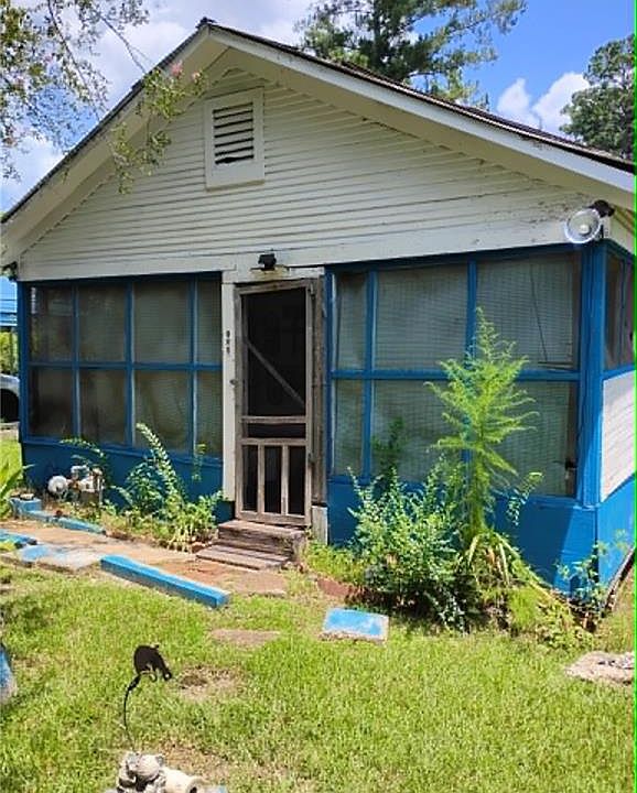 1st image of 150 Bush Rd
