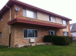 1832 Rawson Ave #14, South Milwaukee, WI 53172