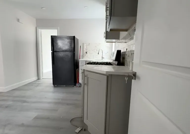 10 Lake Ave #2 — Photo 19