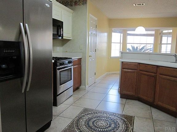 5th image of 2027 Southwind Cir