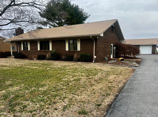 122 N Fairway Rd, Franklin, KY 42134