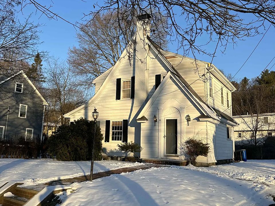 1st image of 51 Westwood Rd