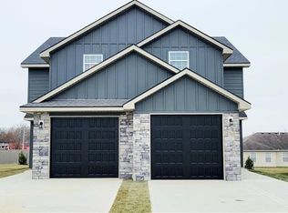 700 Mahogany Ct #B, Warrensburg, MO 64093