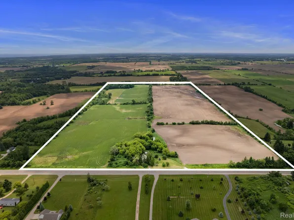 5814 E Sanilac Rd, Port Sanilac Village, MI 48469