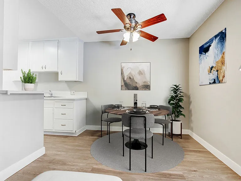 4081 McLaughlin Ave — Photo 3