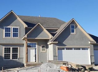 1709 Knoll Creek Ln, Raymore, MO 64083