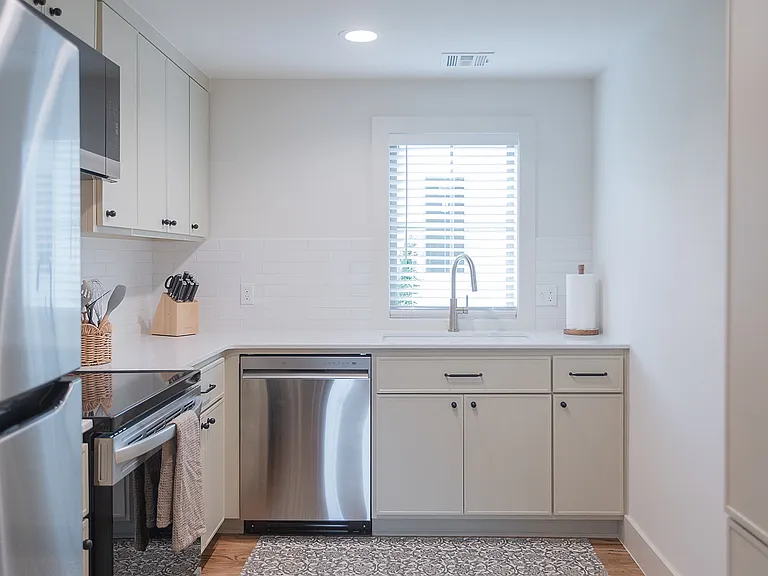 245 S 2nd St #101 — Photo 15