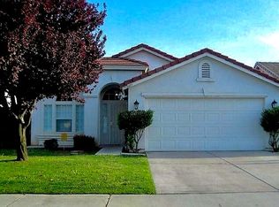 8605 Winlock St, Bakersfield, CA 93312