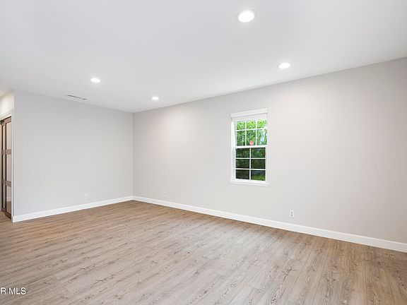 5th image of 2635 Galleon Ave