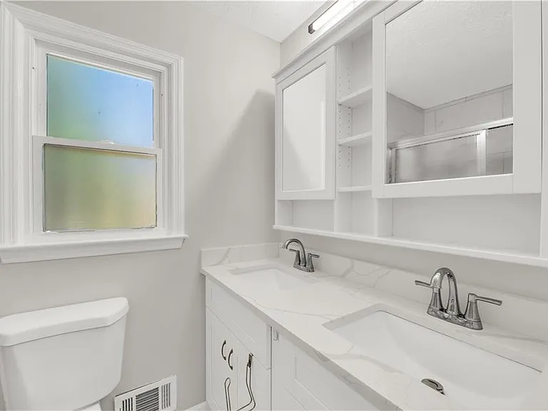 5722 Port Dr — Photo 6
