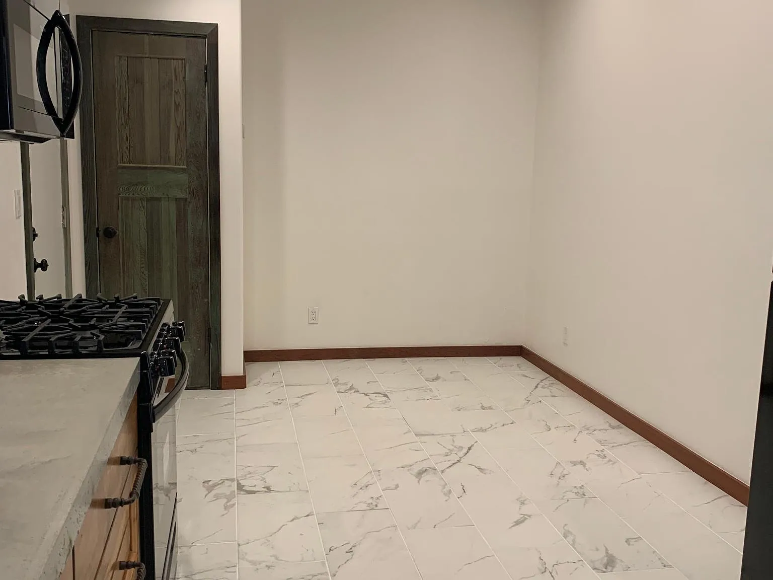 1536 Alta Vista Ct — Photo 2