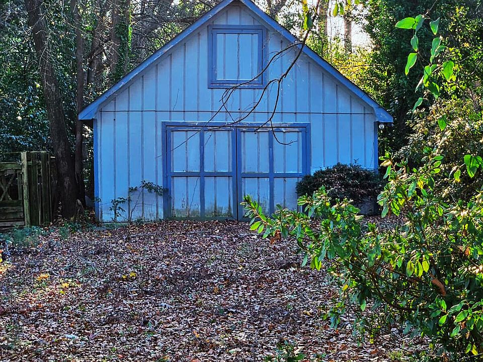 2nd image of 101 Heritage Street
