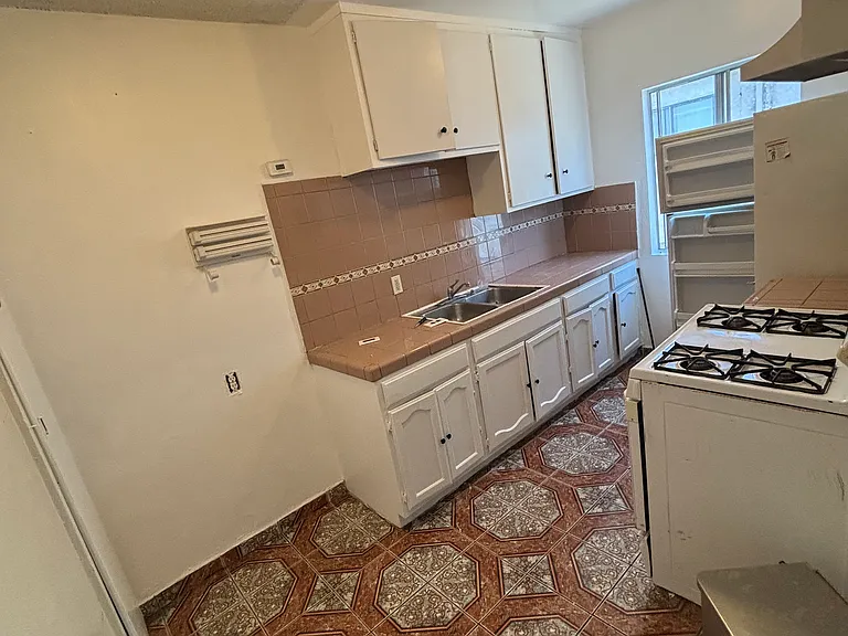 3408 Chapman St #3 — Photo 7