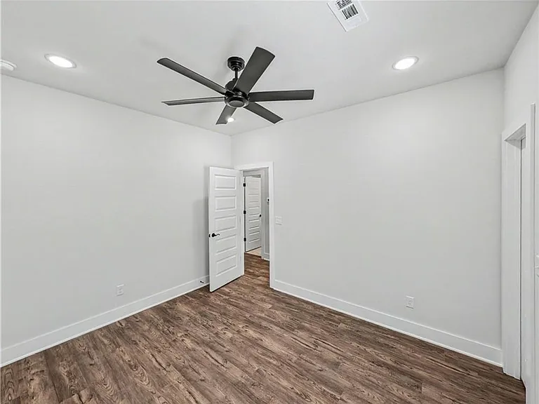 24 Cromarty Dr — Photo 19