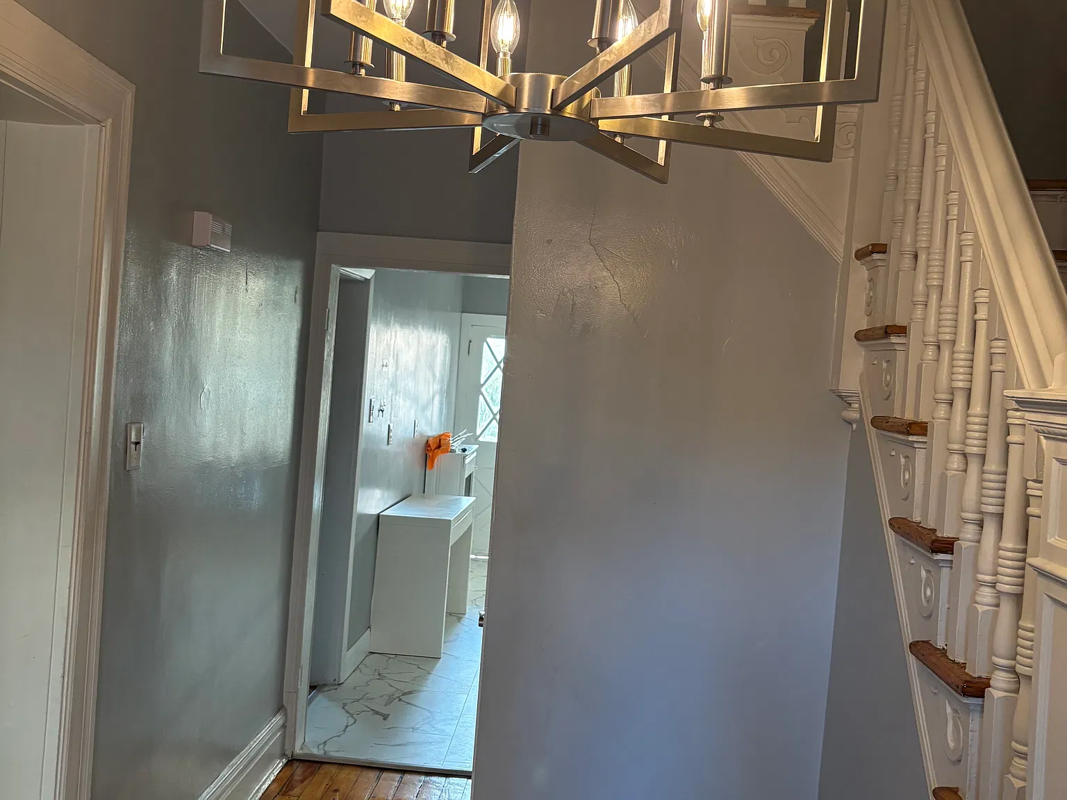 4 bed, 1.5 bath, 2675 sqft, $2,100 — Photo 2