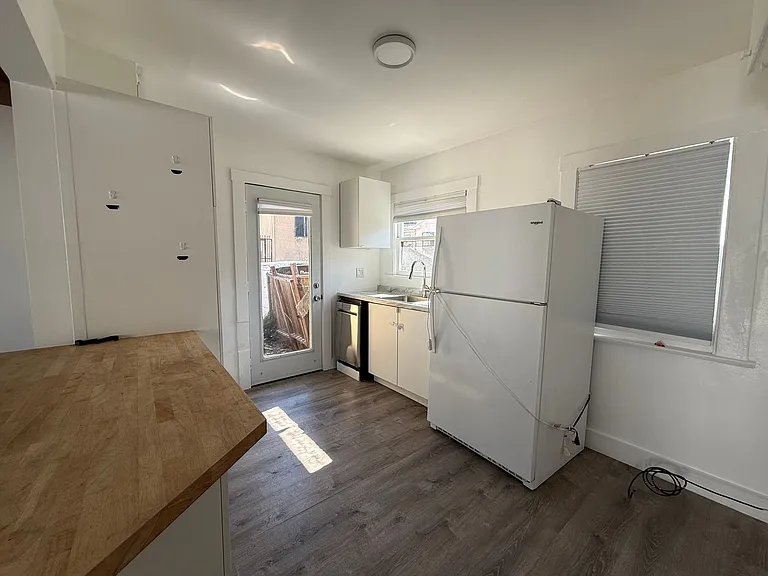6028 Eleanor Ave #6028 — Photo 11