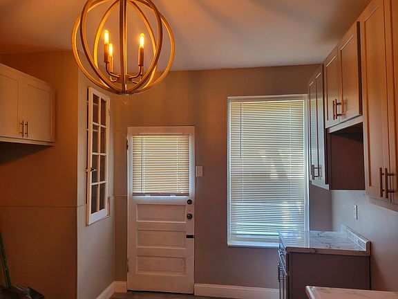 5th image of 5246 Neosho St Floor 1