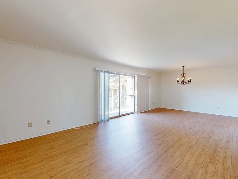 972 E California Blvd #306 — Photo 4