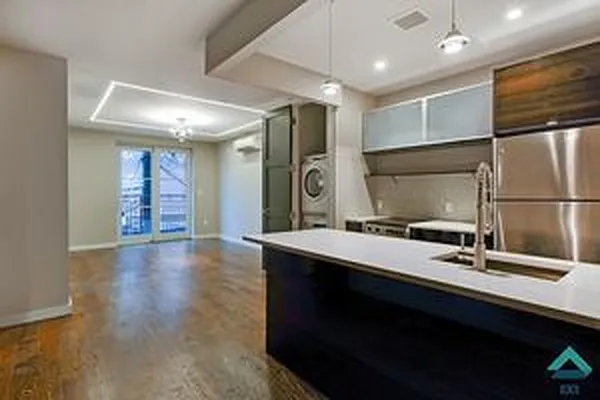 Rented by EXR | media 18