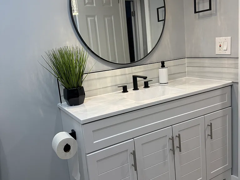 2525 W Bay Dr #33 — Photo 7