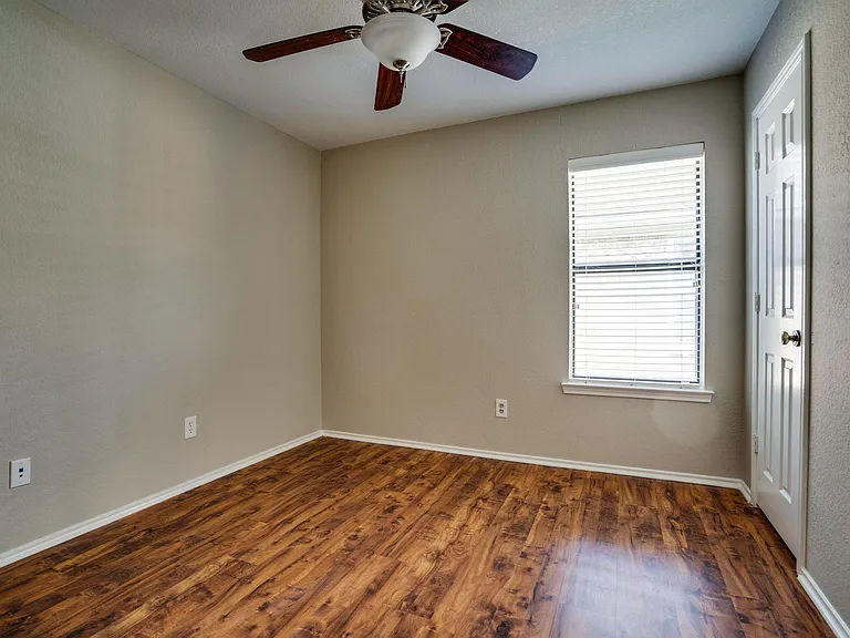 626 Cribbs Dr — Photo 6
