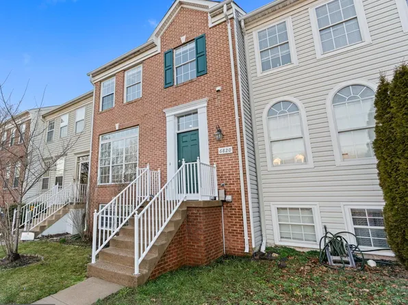 6820 Cedar Loch Ct, Centreville, VA 20121