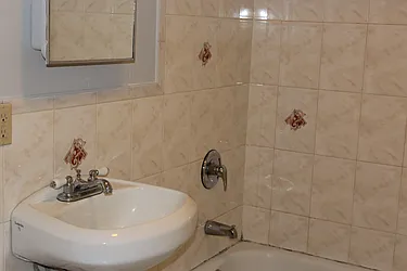 Rented by Premier Metro Realty Corp