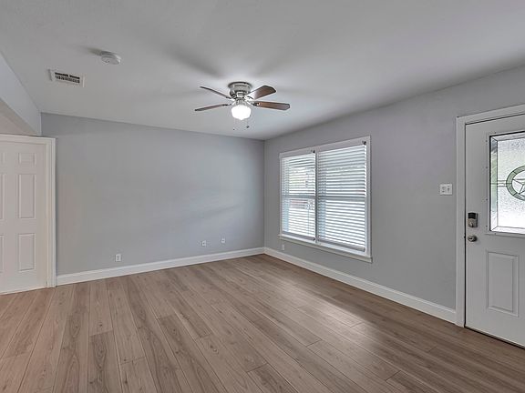 4th image of 3313 Katrine St