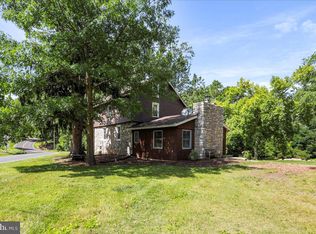 1206 Ragged Edge Rd, Chambersburg, PA 17202