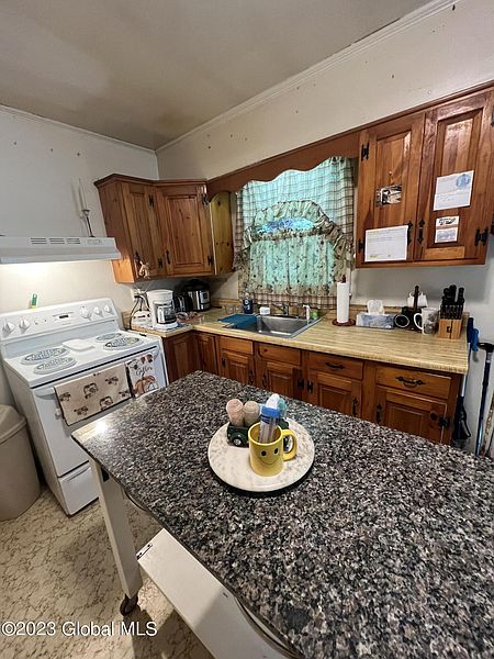 2nd image of 4 Bussey Lane