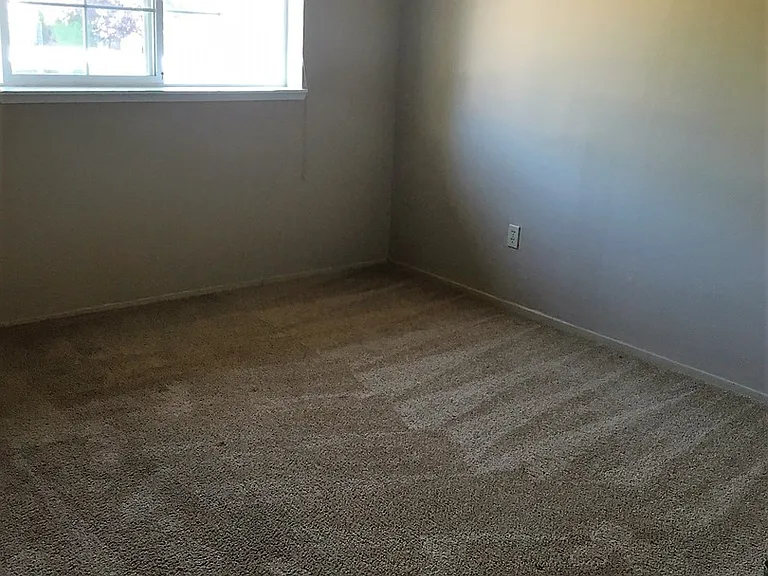 Vista Pointe Apartments in South Salem Oregon Comfortable Living Near Shopping and I5 — Photo 15
