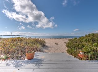 21 E Beach Dr, Southampton, NY 11968