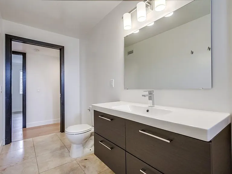2550 Gregory Dr — Photo 30