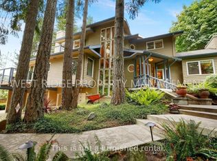 145 NW Pittock Ave, Portland, OR