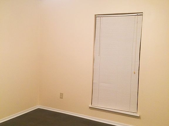 5th image of 22 E Townhouse Lane # Fl 1