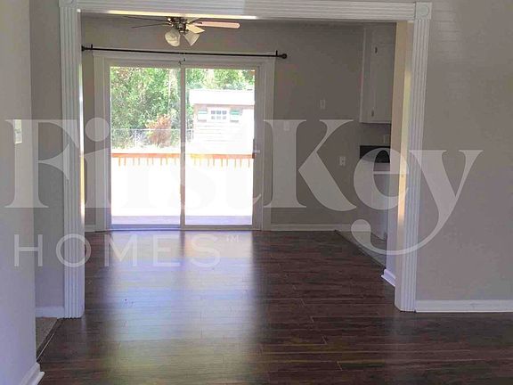 2nd image of 628 Schooner Rd