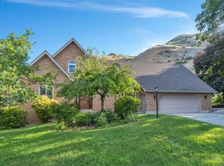 2078 Spring Oaks Dr, Springville, UT 84663