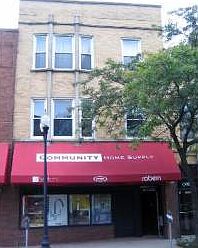 1st image of 3930 N Lincoln Ave #2