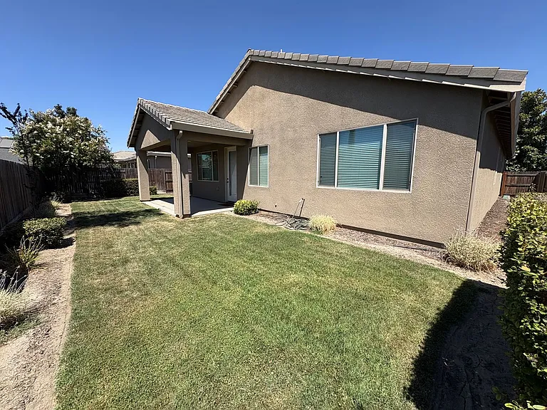 551 Montana De Oro St — Photo 27